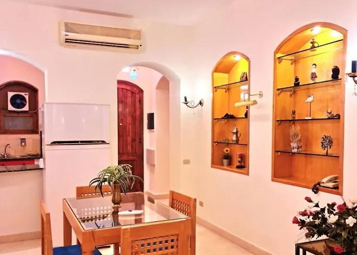 West Golf 2bedroom شقة