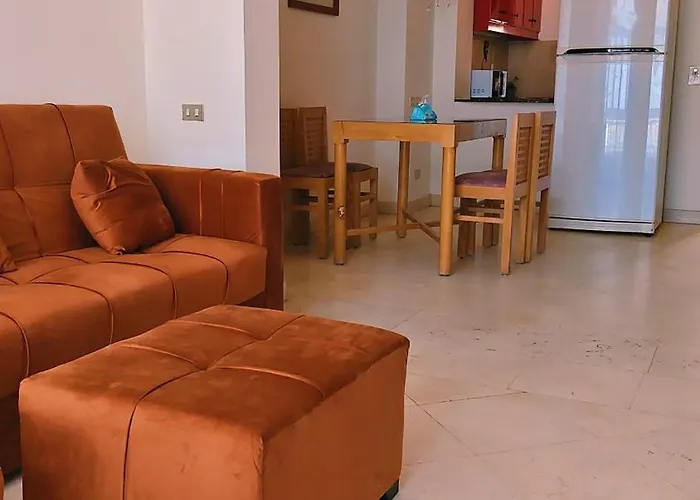West Golf 2bedroom شقة